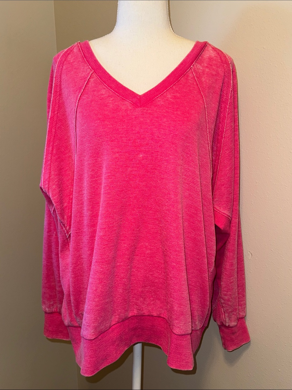 Jane and Delancey Women's Pink V-Neck Waffle Knit Pullover Top - Large